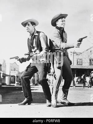 Titre original : PARDNERS. Titre en anglais : PARDNERS. Directeur : NORMAN TAUROG Film. Année : 1956. Stars : JERRY LEWIS, Dean Martin. Credit : PARAMOUNT PICTURES / Album Banque D'Images