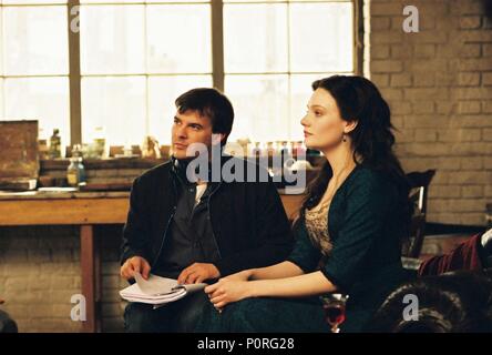 Titre original : ANGEL. Titre en anglais : ANGEL. Film Réalisateur : François Ozon. Année : 2007. Stars : Romola Garai, François Ozon. Credit : FIDELITE PRODUCTIONS / Album Banque D'Images