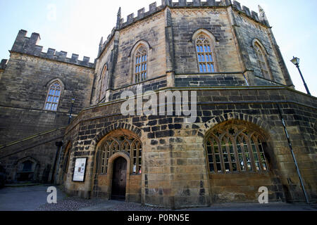 Le Tribunal de la Couronne de Lancaster dans le Shire Hall of Lancaster Castle anciennement Lancaster Lancashire England UK HMP Banque D'Images