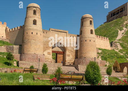 Entrée de la forteresse, Hissar, Tadjikistan Banque D'Images