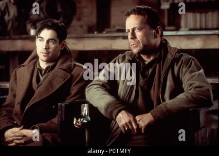 Titre original : HART'S WAR. Titre en anglais : HART'S WAR. Directeur : GREGORY HOBLIT Film. Année : 2002. Stars : Bruce Willis, Colin Farrell. Credit : METRO GOLDWYN / Album Banque D'Images