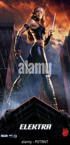 Titre original : DAREDEVIL. Titre en anglais : DAREDEVIL. Directeur de film : MARK STEVEN JOHNSON. Année : 2003. Stars : Jennifer Garner. Credit : TM/20 th CENTURY FOX/REGENCY ENTERPRISES / Album Banque D'Images