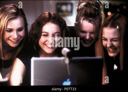 Film Original Title : soirée pyjama. Titre en anglais : SLEEPOVER. Directeur de film : JOE NUSSBAUM. Année : 2004. Stars : Mika BOOREM ; ALEXA VEGA ; KALLIE FLYNN CHILDRESS SCOUT TAYLOR-COMPTON ;. Credit : Metro Goldwyn Mayer / ROBINETTE, DALE / Album Banque D'Images