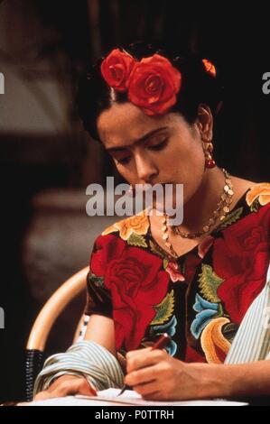 Titre original : FRIDA. Titre en anglais : FRIDA. Film Réalisateur : Julie Taymor. Année : 2002. Stars : Frida Kahlo ; Salma Hayek. Copyright : Editorial l'intérieur uniquement. C'est un document distribué au public. Les droits d'accès uniquement, aucune licence de droit d'auteur prévue. Autorisation obligatoire à l'icône visuelle (www.visual-icon.com) est requise pour la reproduction de cette image. Credit : MIRAMAX / Album Banque D'Images