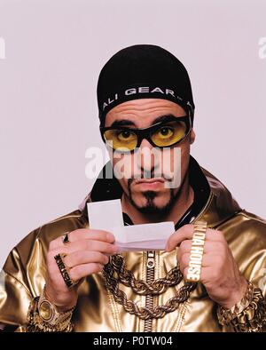 Titre original : ALI G INDAHOUSE. Titre en anglais : ALI G INDAHOUSE. Directeur : MARK MYLOD Film. Année : 2002. Stars : Sacha Baron Cohen. Credit : TITRE DE TRAVAIL FILMS/Productions/FILMFOUR TALKBACK/WT2//Album Banque D'Images