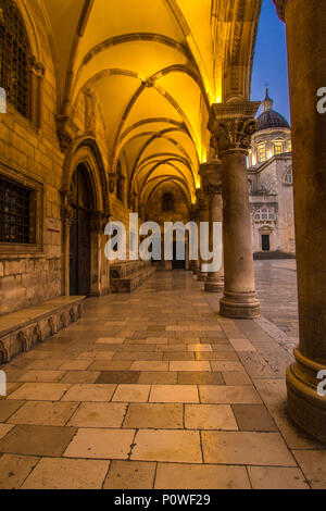 Palais du recteur et cathédrale de Dubrovnik Banque D'Images