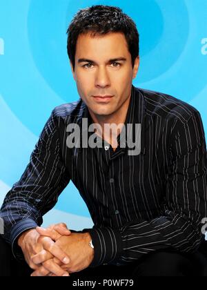 Titre original : Will & Grace. Titre en anglais : Will & Grace. Directeur de film : JAMES BURROWS. Année : 1998. Stars : Eric MCCORMACK. Credit : NBC / Album Banque D'Images