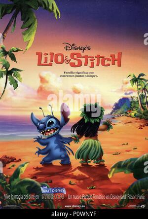 Titre original : Lilo & Stitch. Titre en anglais : Lilo & Stitch. Directeur de film : DEAN DEBLOIS, Chris Sanders. Année : 2002. Credit : WALT DISNEY PICTURES / Album Banque D'Images