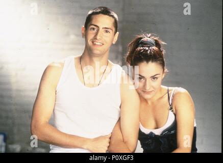Titre original : NOVIOS. Titre en anglais : NOVIOS. Directeur de film : Joaquin Oristrell. Année : 1999. Stars : JUAN DIEGO BOTTO ; Candela Peña. Credit : BOCA TELEVISION/CANAL  +/l'AURUM PRODUCCIONES / FERNÁNDEZ, PIPO / Album Banque D'Images
