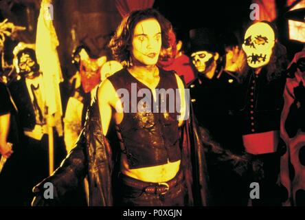 Titre du film original : The Crow : La Cité des Anges. Titre en anglais : The Crow : La Cité des Anges. Film Réalisateur : TIM POPE. Année : 1996. Stars : Vincent PEREZ. Credit : MIRAMAX / Album Banque D'Images