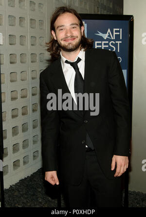 Charlie Cox arrivant à la Premiere Casanova à la clôture de la semaine AFI Fest à l'Arclight Theatre de Los Angeles. 13 novembre 2005.11 CoxCharlie072 Red Carpet Event, Vertical, USA, Cinéma, Célébrités, photographie, Bestof, Arts, Culture et divertissement, Célébrités Topix fashion / Vertical, Best of, événement dans la vie d'Hollywood, Californie - Tapis rouge et en backstage, USA, Cinéma, Célébrités, cinéma, télévision, Célébrités célébrités musique, photographie, Arts et culture, Bestof, divertissement, Topix, vertical, une seule personne, à partir de l'années , de 2003 à 2005, enquête gamma@tsuni Banque D'Images