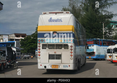 CHIANG MAI, THAÏLANDE - 8 septembre 2011 : Bus de Chantour. Photo à la gare routière de Chiangmai, Thaïlande. Banque D'Images