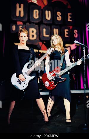 Titre original : freaky friday. Titre en anglais : freaky friday. Directeur de film : MARK WATERS. Année : 2003. Stars : Jamie Lee Curtis, LINDSAY LOHAN. Credit : GUNN FILMS/WALT DISNEY PICTURES / Album Banque D'Images