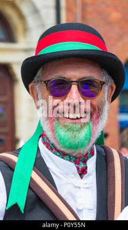 Wimborne, Dorset, UK. 10 juin 2018. Les foules affluent à Wimborne Folk Festival pour une journée de plaisir à regarder les danseurs et l'écoute de la musique. Credit : Carolyn Jenkins/Alamy Live News Banque D'Images