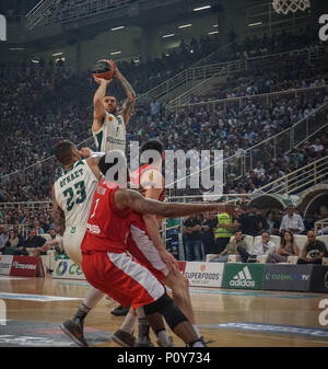 Athènes, Grèce. 10 Juin, 2018. Mike James de superaliments Panathinaikos lors de la finale des séries éliminatoires du championnat grec jeu 3 entre l'air et l'Olympiacos Pirée Panathinaikos Crédit : Ioannis Alexopoulos/SOPA Images/ZUMA/Alamy Fil Live News Banque D'Images