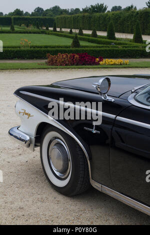 Torino, Italie. 10 juin 2018. Détail d'un 1960 Plymouth Fury dans les jardins du Palais de Venaria Banque D'Images