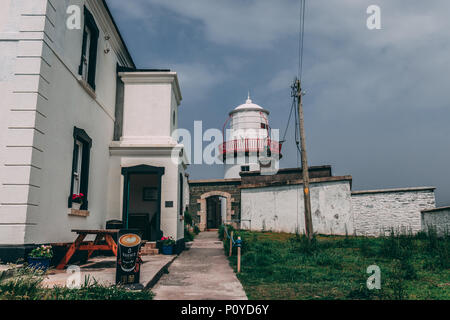 5 juin 2018, l'île de Valentia, Irlande - Valentia Phare à Cromwell, un port lumière pour guider les navires de la mer et les conduire à travers Banque D'Images