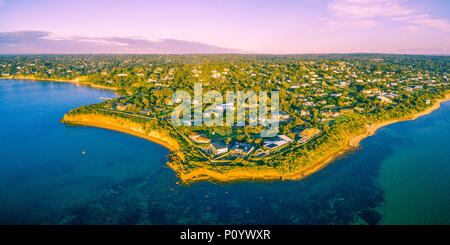 Panorama de l'antenne de côtes magnifiques et des villas de luxe en Australie Banque D'Images