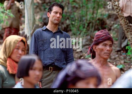 Titre original : AU-DELÀ DES FRONTIÈRES. Titre en anglais : AU-DELÀ DES FRONTIÈRES. Film Directeur : MARTIN CAMPBELL. Année : 2003. Stars : CLIVE OWEN. Credit : MANDALAY PICTURES/ CAMELOT IMAGES / DUHAMEL, François / Album Banque D'Images