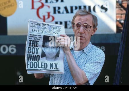 Titre original : DECONSTRUCTING HARRY. Titre en anglais : SMALL TIME CROOKS. Film Réalisateur : Woody Allen. Année : 2000. Stars : Woody Allen. Credit : CLIFFORD, John / Album Banque D'Images