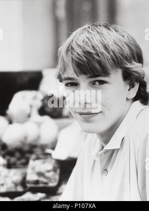 Titre original : EASTENDERS-TV. Titre en anglais : EASTENDERS-TV. Année : 1985. Stars : ADAM WOODYATT. Credit : BBC / Album Banque D'Images