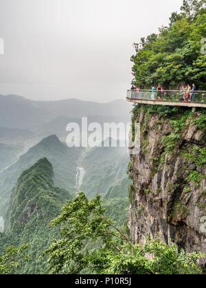 28 Mai 2018 : au pont de la montagne Tianmen, Les Portes du Paradis à Zhangjiagie, Hunan Province, China, Asia Banque D'Images