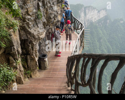 28 Mai 2018 : au pont de la montagne Tianmen, Les Portes du Paradis à Zhangjiagie, Hunan Province, China, Asia Banque D'Images