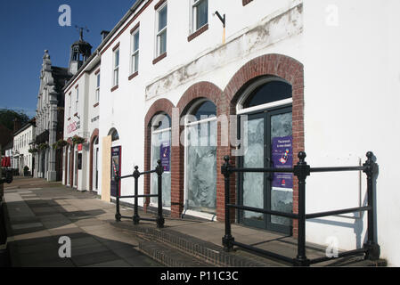 De nombreuses petites banques locales sont fermées dans les villages du Royaume-Uni Banque D'Images