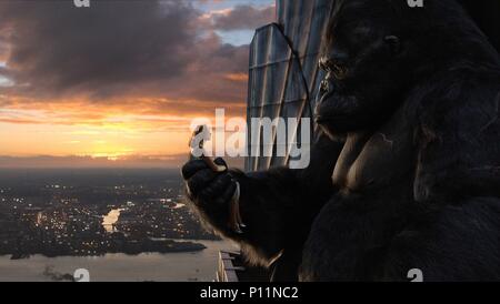 Titre original : KING KONG. Titre en anglais : KING KONG. Directeur de film : PETER JACKSON. Année : 2005. Stars : Naomi Watts. Credit : UNIVERSAL PICTURES / Album Banque D'Images