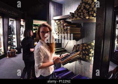 L'ouverture de l'exposition Harry Potter à Milan comprend : Atmosphère Où : Milan, Italie Quand : 10 mai 2018 Credit : IPA/WENN.com **Uniquement disponible pour publication au Royaume-Uni, USA, Allemagne, Autriche, Suisse. Les photos uniquement pour être utilisé en conjonction avec légende histoire.** Banque D'Images