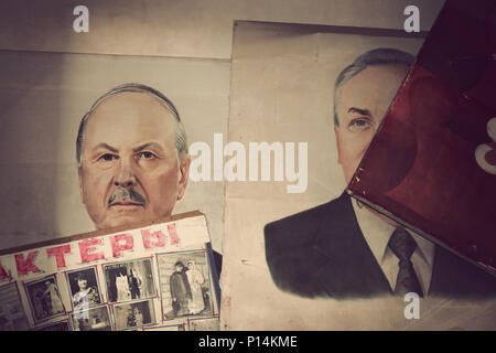 La propagande soviétique vieux trucs. La ville abandonnée de Pripyat, Tchernobyl, l'Ukraine. Banque D'Images