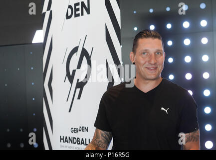 Berlin, Allemagne. 11 Juin, 2018. 11 juin 2018, Berlin, Allemagne : Stefan Kretzschmar icône Handball est présenté ast la Coupe du monde d'ambassadeurs de Berlin. Credit : Jörg Carstensen/dpa/Alamy Live News Banque D'Images