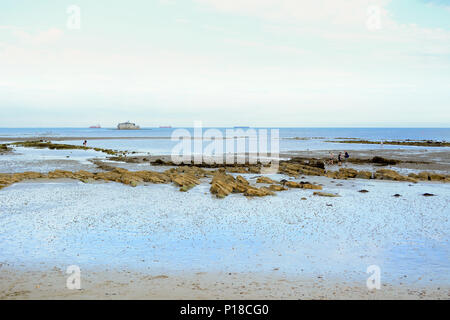 La plage à St Helens sur l'île de Wight au début de la marche 2017 fort Bembridge. Banque D'Images