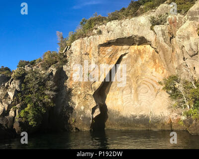 Rock Carvings Maori sur le lac Taupo, Nouvelle-Zélande Banque D'Images