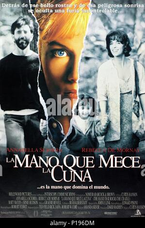 Titre original : La main qui berce l'enfant. Titre en anglais : La main qui berce l'enfant. Directeur de film : CURTIS HANSON. Année : 1992. Credit : BUENA VISTA / Album Banque D'Images