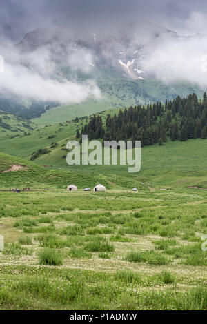 Moutainscape, province de Naryn, Kirghizistan Banque D'Images