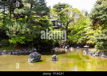 Parc Maruyama et étang dans le quartier Higashiyama, Kyoto, Japon Banque D'Images