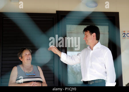 Giuseppe Conte Roma 11/06/2018. Il neo nominato Premier visita le zone colpite dal terremoto del 2016. Rome 11 juin. Le Premier ministre italien, visites des villages touchés par le tremblement de terre de 2016. Foto Samantha Insidefoto Zucchi Banque D'Images