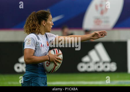 Paris, France. 10 Juin, 2018. Joueur de rugby à VII Français Fanny Horta durant les demi-finales de HSBC Women's Sevens Series à Paris, France, le 09 juin 2018. Crédit : Daniel Derajinski/Alamy Live News Banque D'Images