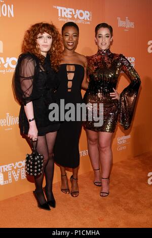 New York, NY, USA. 11 Juin, 2018. Samira Wiley, Lauren Morelli aux arrivées de l'TrevorLIVE Trevor Project New York Gala, Cipriani Wall Street, New York, NY 11 juin 2018. Crédit : Jason Mendez/Everett Collection/Alamy Live News Banque D'Images