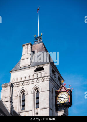 L'horloge, la Haute Cour, Royal Courts of Justice, London, England, UK, FR. Banque D'Images