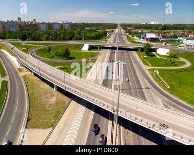 Moscou, Russie - 27 mai. 2018. Vue de dessus de la jonction de route sur la route de Leningrad en Khimki Banque D'Images