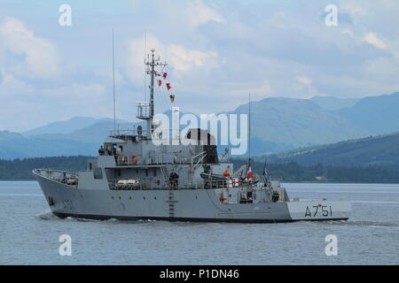 Lynx (A751 FS), un léopard classe navire exploité par la marine française, passant Greenock après un paiement d'un court-circuit à la visite à Glasgow. Banque D'Images