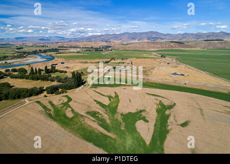 Près de terres agricoles irriguées et sec Bendigo, Central Otago, île du Sud, Nouvelle-Zélande - Antenne de drone Banque D'Images