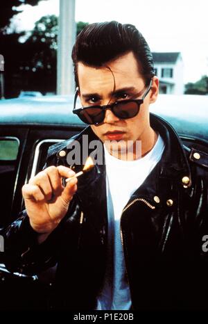 Titre original : CRY-BABY. Titre en anglais : CRY-BABY. Directeur du film : JOHN WATERS. Année : 1990. Stars : Johnny Depp. Credit : UNIVERSAL PICTURES / Album Banque D'Images