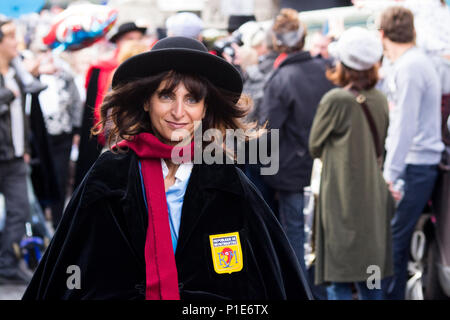 Montmartre, Paris. Harvest Festival Grand Parade Banque D'Images