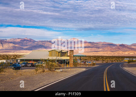 Stovepipe Wells way-station dans la partie nord de la vallée de la mort Banque D'Images