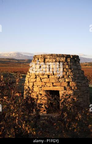 Espagne - PAYS BASQUE - Rioja Alavesa (district) - ALAVA. Lapuebla de Labarca ; "chozo' en $ viñedo. Banque D'Images