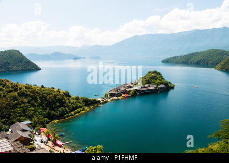 LiGe Island,LuGu Lake,LiJiang, Yunnan Province, China Banque D'Images