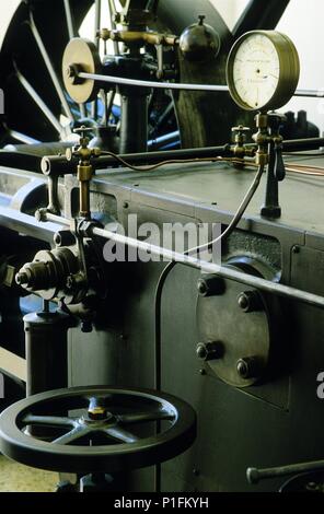 Cal Vidal, detalle de máquina de vapeur de antigua fábrica de textil (Colonia). Banque D'Images